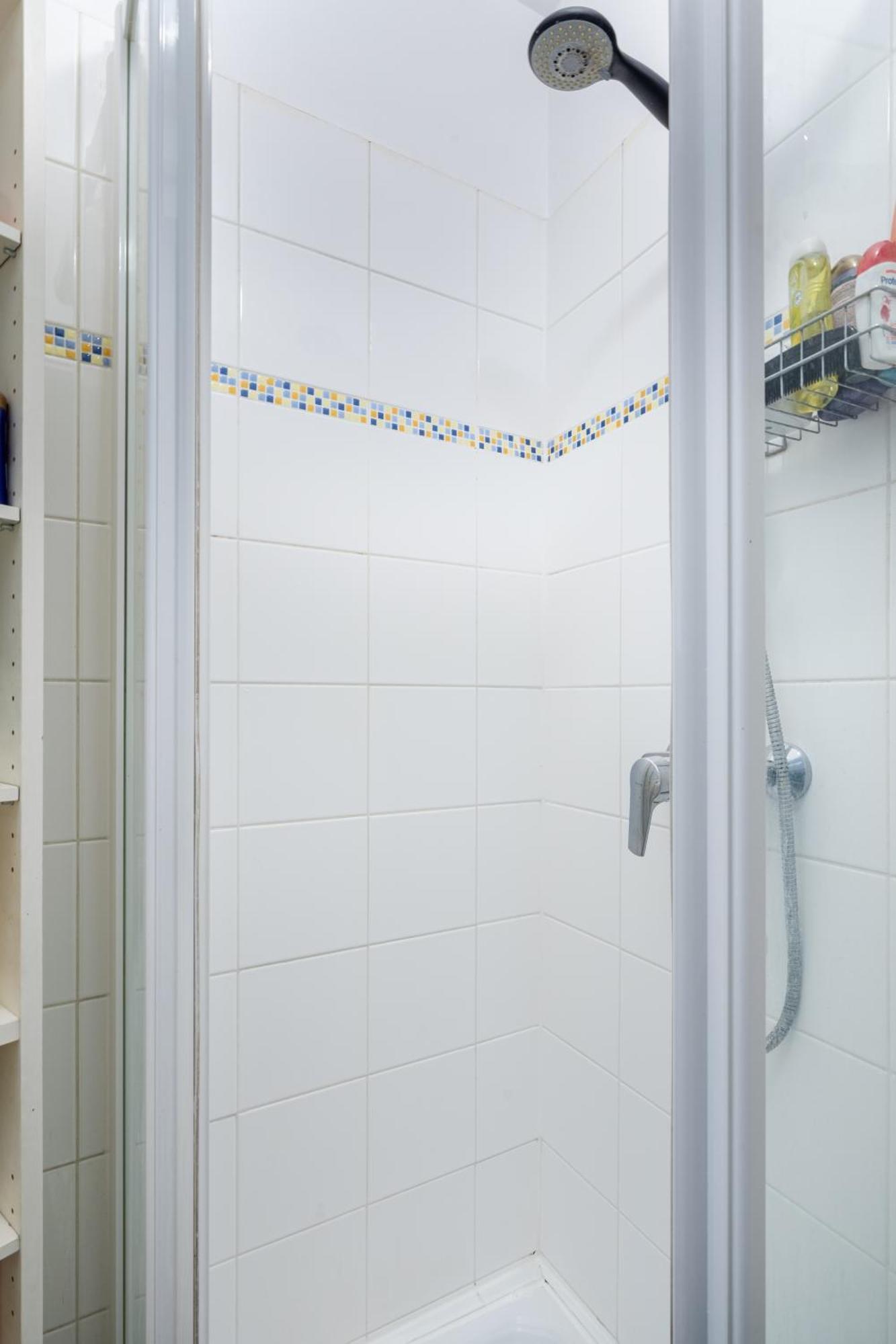 Chic 1Bd Apartment With Balcony Picpus Париж Екстериор снимка
