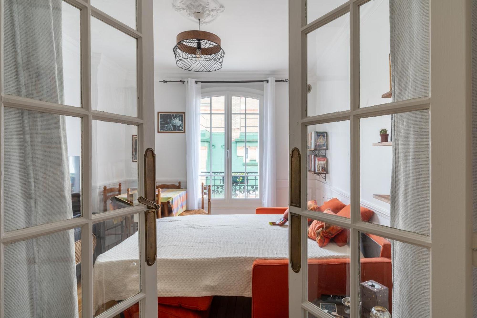 Chic 1Bd Apartment With Balcony Picpus Париж Екстериор снимка