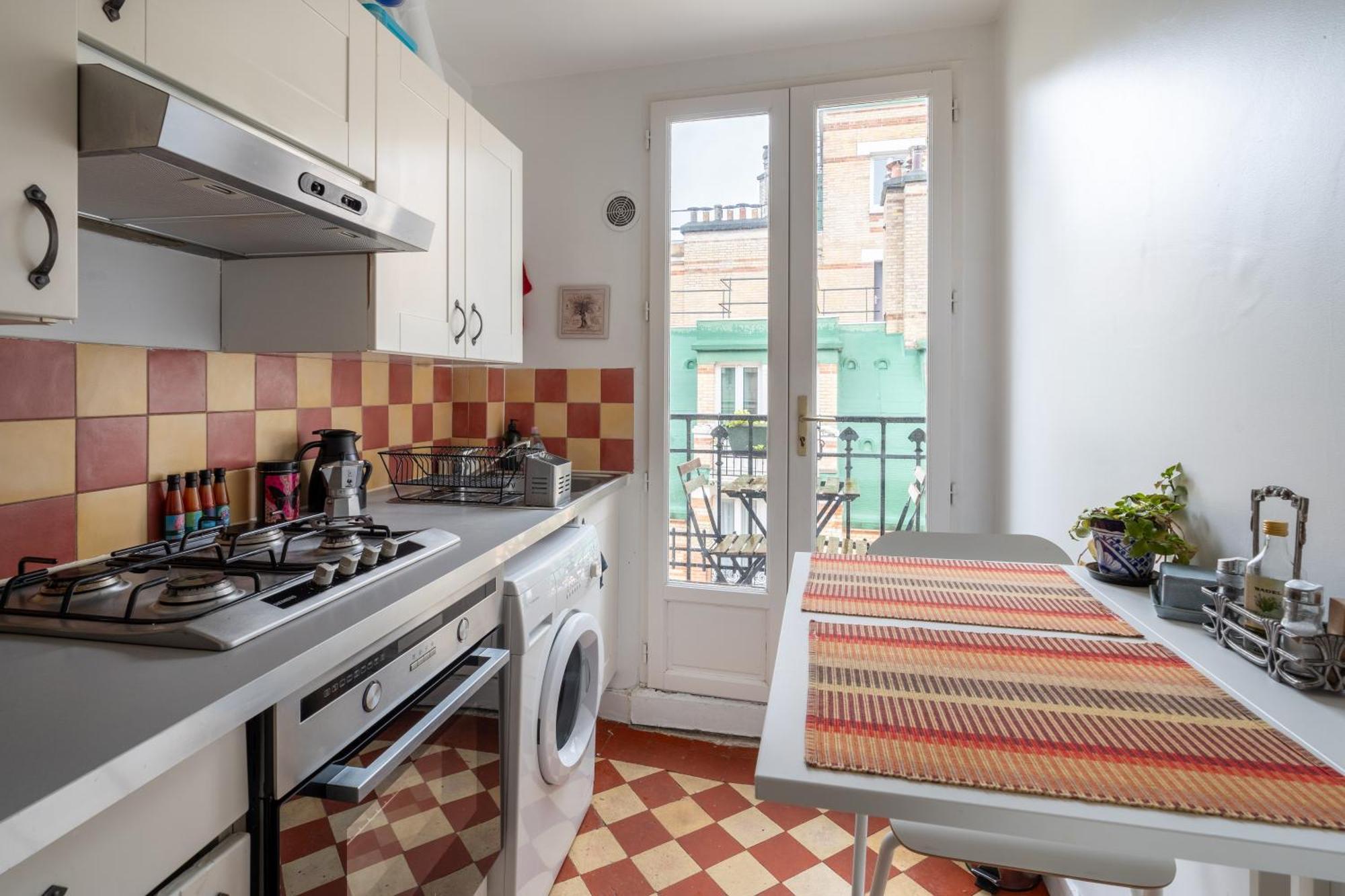 Chic 1Bd Apartment With Balcony Picpus Париж Екстериор снимка
